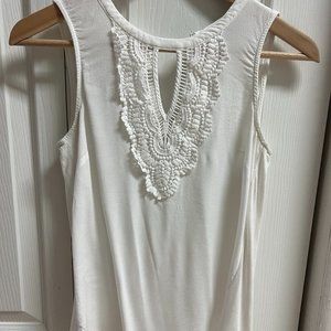 DANIEL RAINN Quin Keyhole Crochet Top